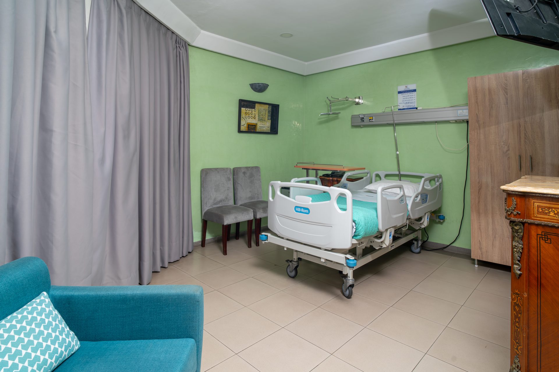 Suite 4 de la Clinique Ibn Khaldoun